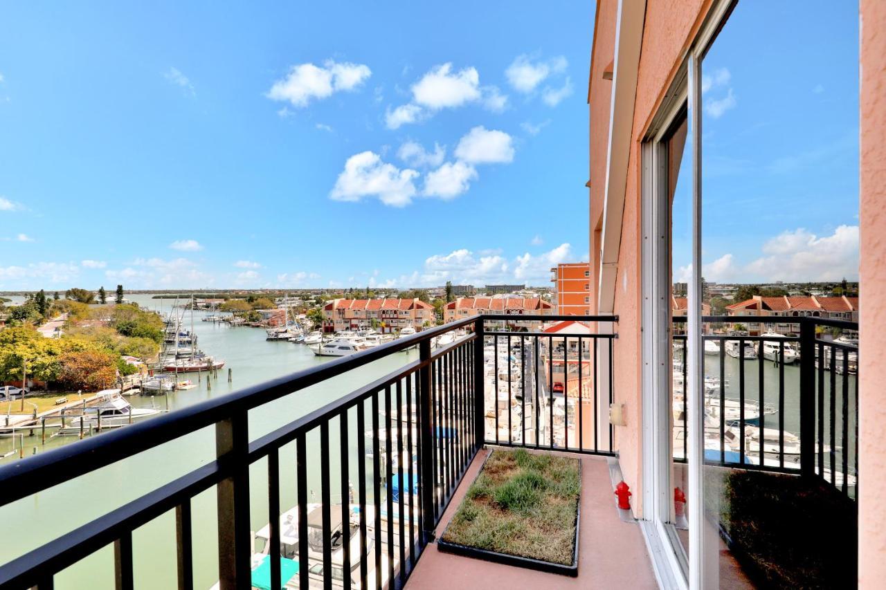 Bay Front Oasis Apartment St. Pete Beach Exterior photo