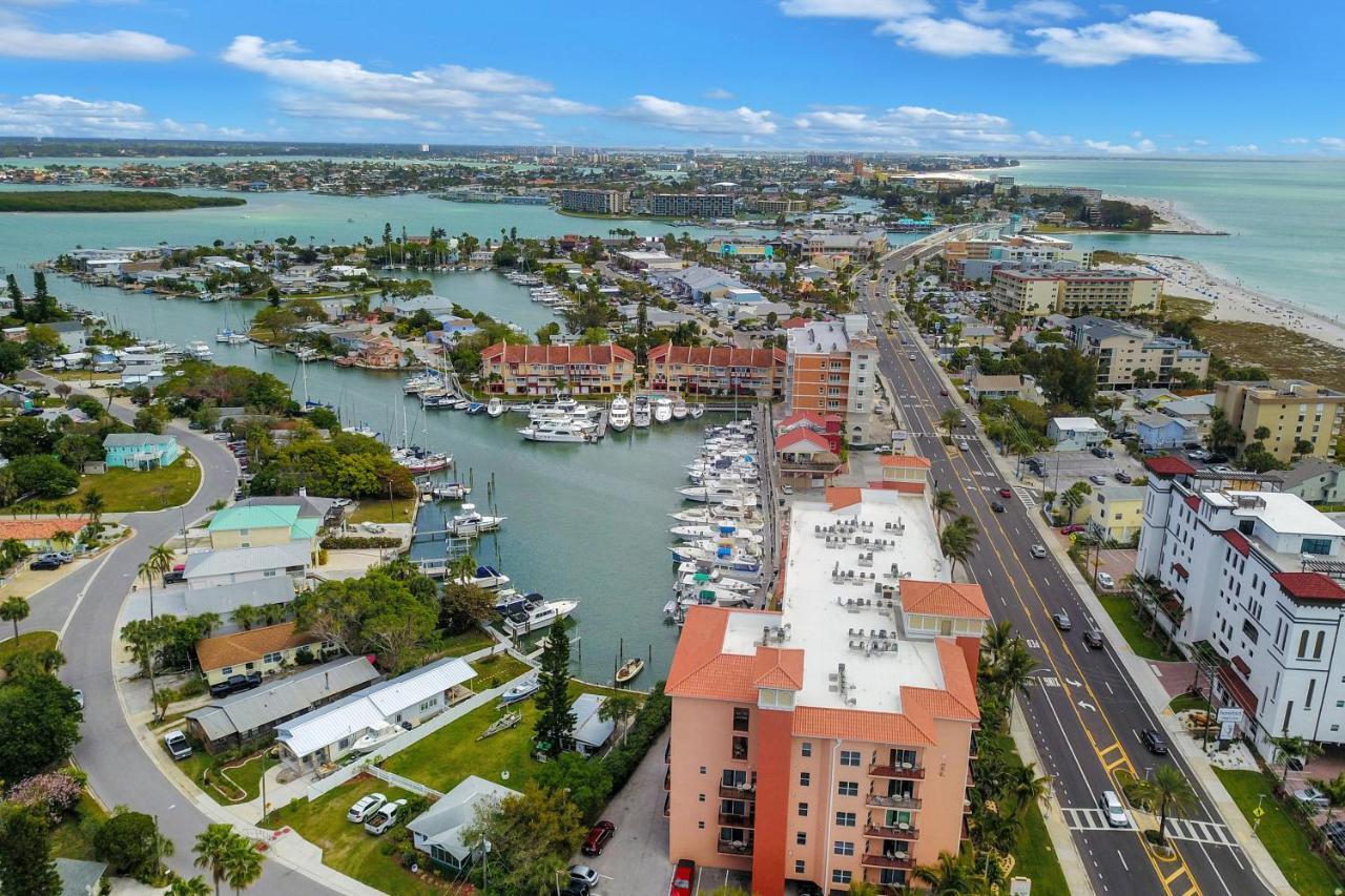 Bay Front Oasis Apartment St. Pete Beach Exterior photo